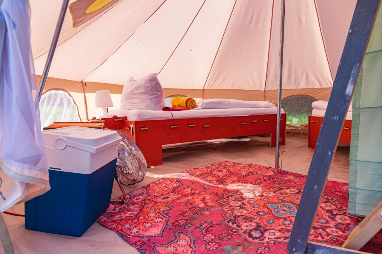 Domo Camp - Nature Glamping Hof Viehbrook Hotel Rendswuhren Exterior photo